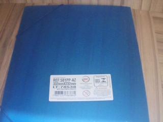 CARPETA SEMITRANS. PVC AZUL CON GOMA