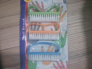 CEPILLO PARA UÑAS COLORIDO X3