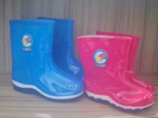 BOTA DE GOMA INFANTIL DE COLORES 28-36