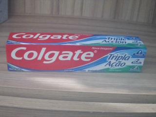 CREMA DENTAL COLGATE TRIPLE ACCION 180GR