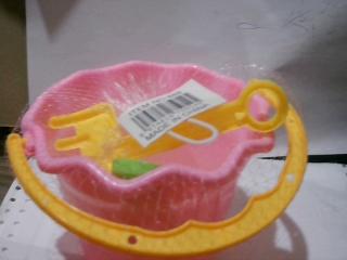 BALDE PARA PLAYA CON ACCESORIOS 888