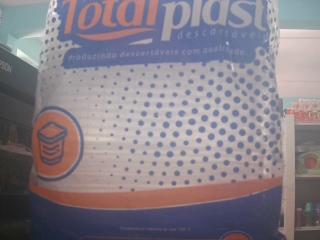 BANDEJA DESCARTABLE C/ TAPA 1500ML X 10UNID.