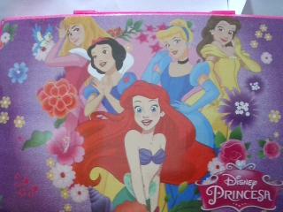 CARTUCHERA 86 PC DISEÑO PRINCESAS
