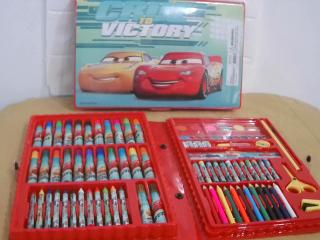 CARTUCHERA 86PCS DISEÑO CARS.
