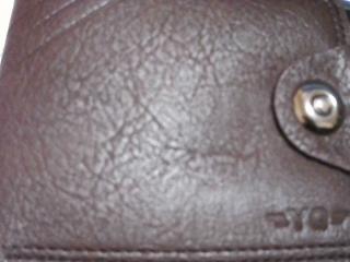 BILLETERA CON BROCHE PARA HOMBRE YQ
