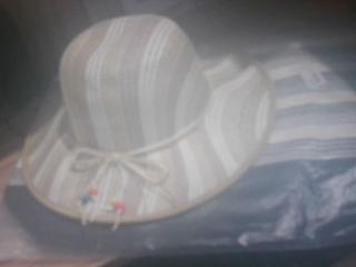 BOLSO CON SOMBRERO PARA PLAYA M44086