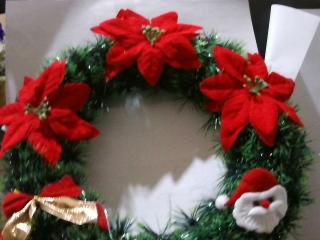 ADORNO NAVIDEÑO CORONA CON FLORES 30CM 