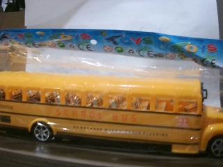 AUTOBUS ESCOLAR EN BOLS  82430/TQ123-37A 