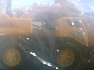 CAMION C/ EXCAVADOR ENGINEERING TRUCK RC24417