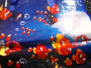 BOLSO CON CIERRE DISEÑO PECES GRANDE