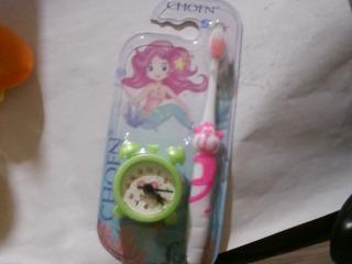 CEPILLO INFANTIL CON RELOJ 52357