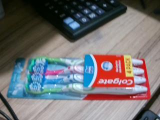 CEPILLO DENTAL COLGATE X4UNID