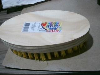 CEPILLO PARA ROPA OVAL MILEVA