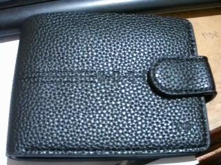 BILLETERA DE CUERINA PARA HOMBRE M48289