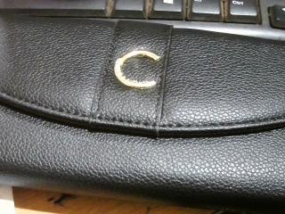 BILLETERA DE CUERINA LARGO C/TIRA M48196