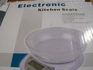 BALANZA DIGITAL C/PLATO MEDIDOR ELECTRONIC 