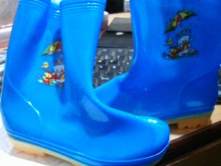 BOTA DE GOMA INFANTIL 31 AL 35 RC-24207