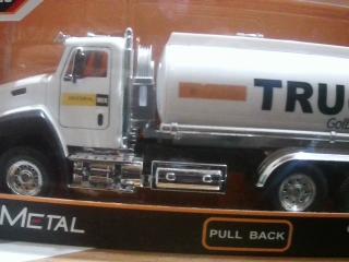 CAMION CISTERNA COLECCION MAX METAL 