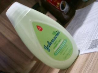 ACONDICIONADOR JOHNSONS CABELLO CLARO 200ML