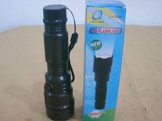 LINTERNA 1 FOCO A PILA LY-2120
