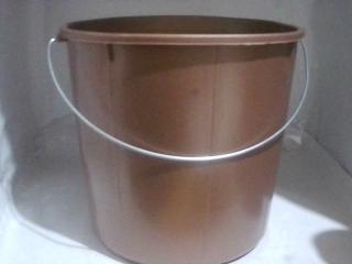 BALDE DE PLASTICO 6LTS 