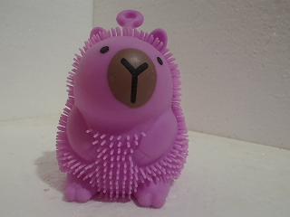 CAPIBARA DE GOMA CON LUZ 7X9CM RC26159