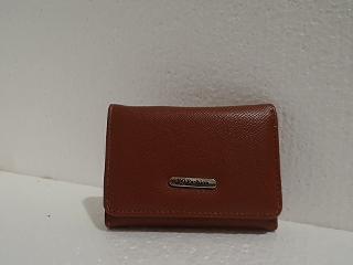 BILLETERA DE CUERINA CORTO PARA DAMA D26059