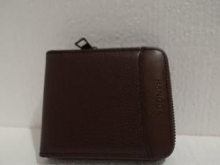 BILLETERA DE CUERINA CORTO CABALLERO D26163