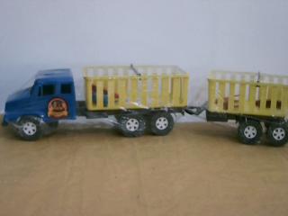 CAMION ACOPLADO GANADERO 