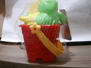 BALDE PARA PLAYA CON ACCESORIOS 45932