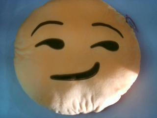 ALMOHADA RED EMOGIC CARITA